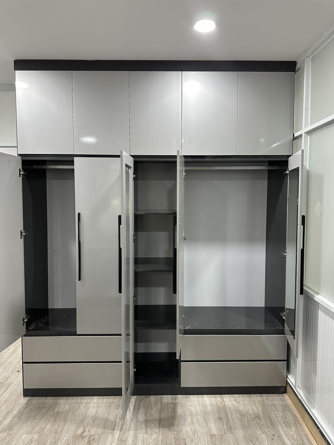 Tủ Quần Áo Eco 37